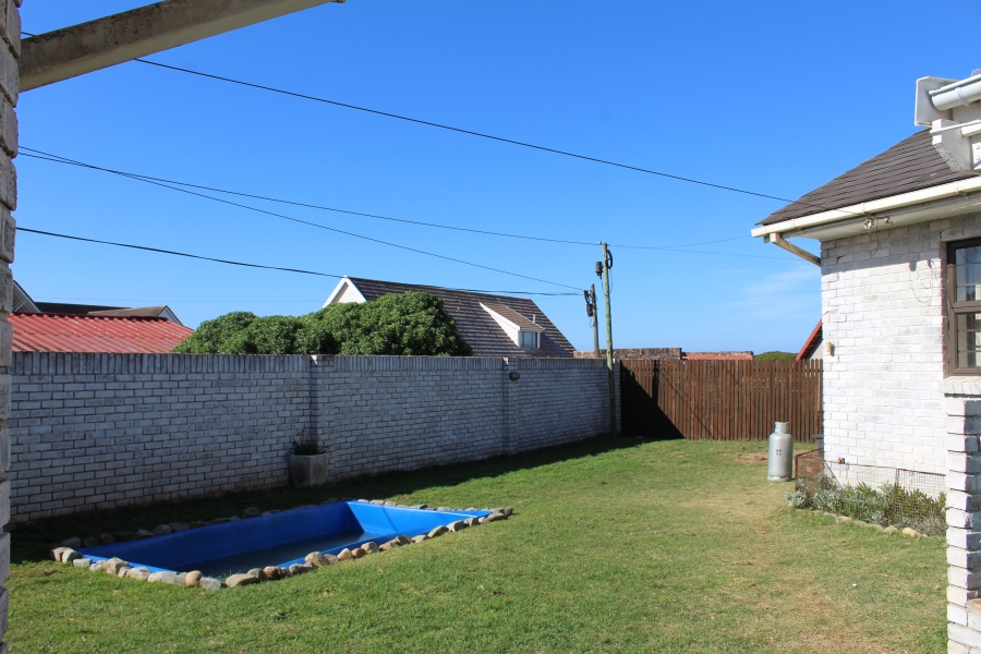 4 Bedroom Property for Sale in West Beach Eastern Cape